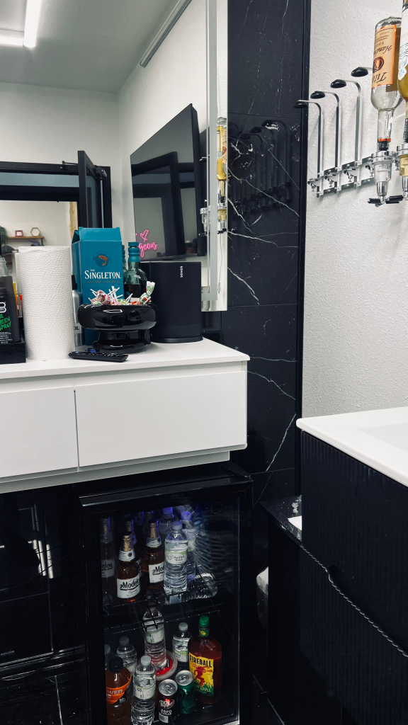 Inside look at Presidential Suite Barbershop